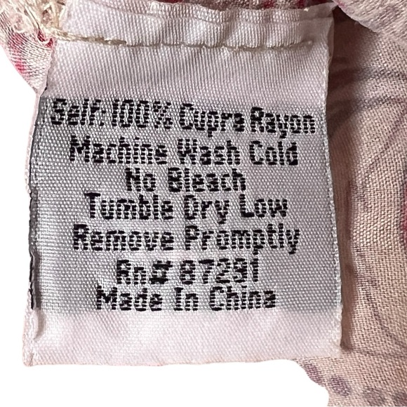 Johnny Was Red & Cream Floral Paisley Print Tunic Top Size Small - Picture 8 of 8